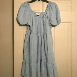 Universal Thread Tiered Dress Size Small